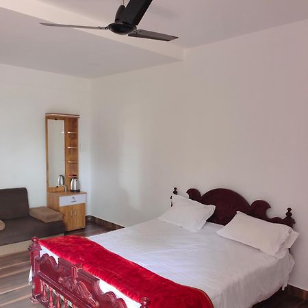 Sunshine Service Villa Kannur ภายนอก รูปภาพ